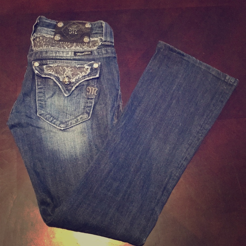 Boot Cut Miss Me Jeans 26 - Great Detail